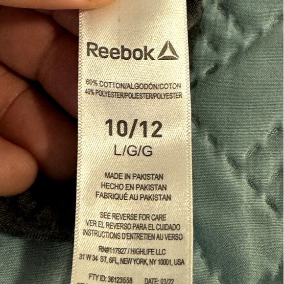 REEBOK YOUTH GRAY AND GREEN SHORT SLEEVE CREW NECK T-SHIRT SIZE LARGE 10-12 - Picture 5 of 7